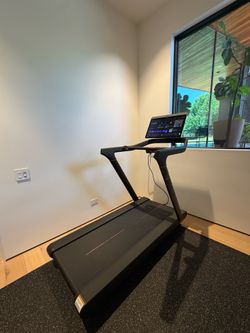 Peloton Tread - Excellent Condition
