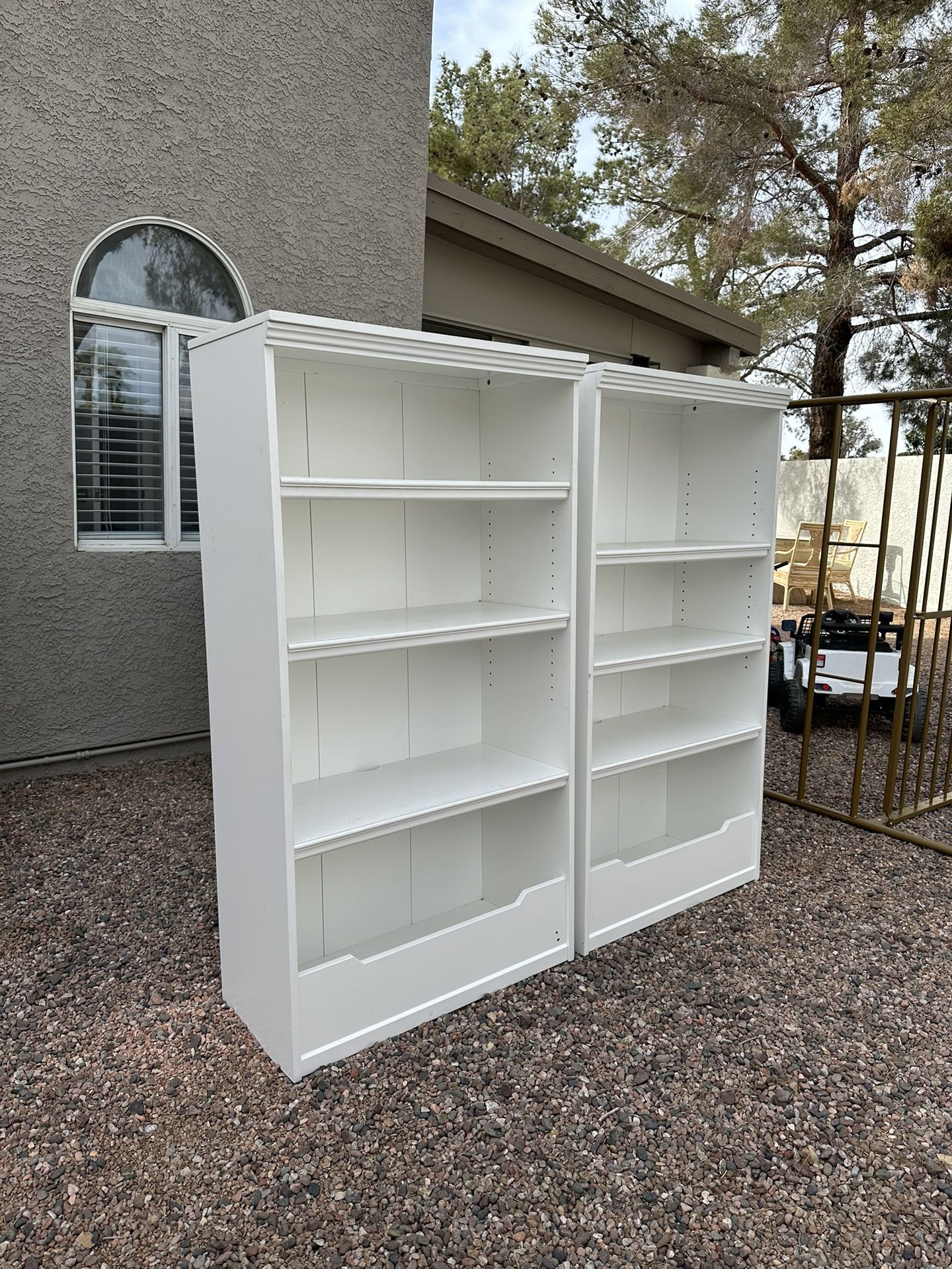 Dressers/Bookcases