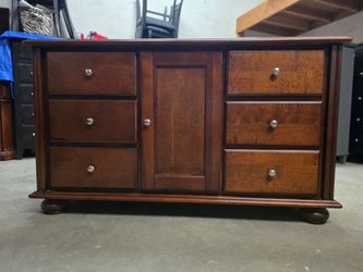 Modern Cherry Wood 6 Drawer Dresser