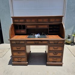 Antique Style Roll-up Desk