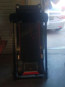 Advenor treadmill