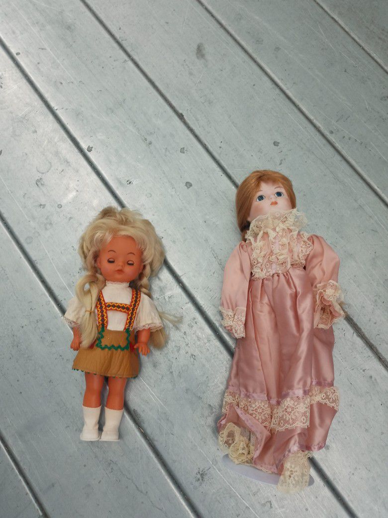 Storage Full Of Vintage Dolls 
