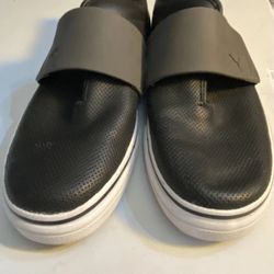 Mens Size 8 Leather Puma Slip On Shoes