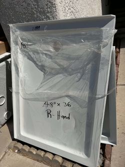 New Shower base in good condition