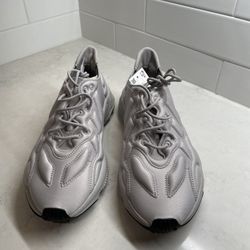 Adidas Ozweego 3D, Size 8, Silver