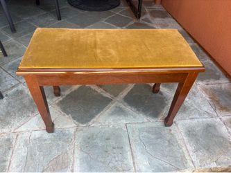 FREE wooden piano bench