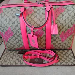 Gucci GG Supreme Pink Print Duffle Bag