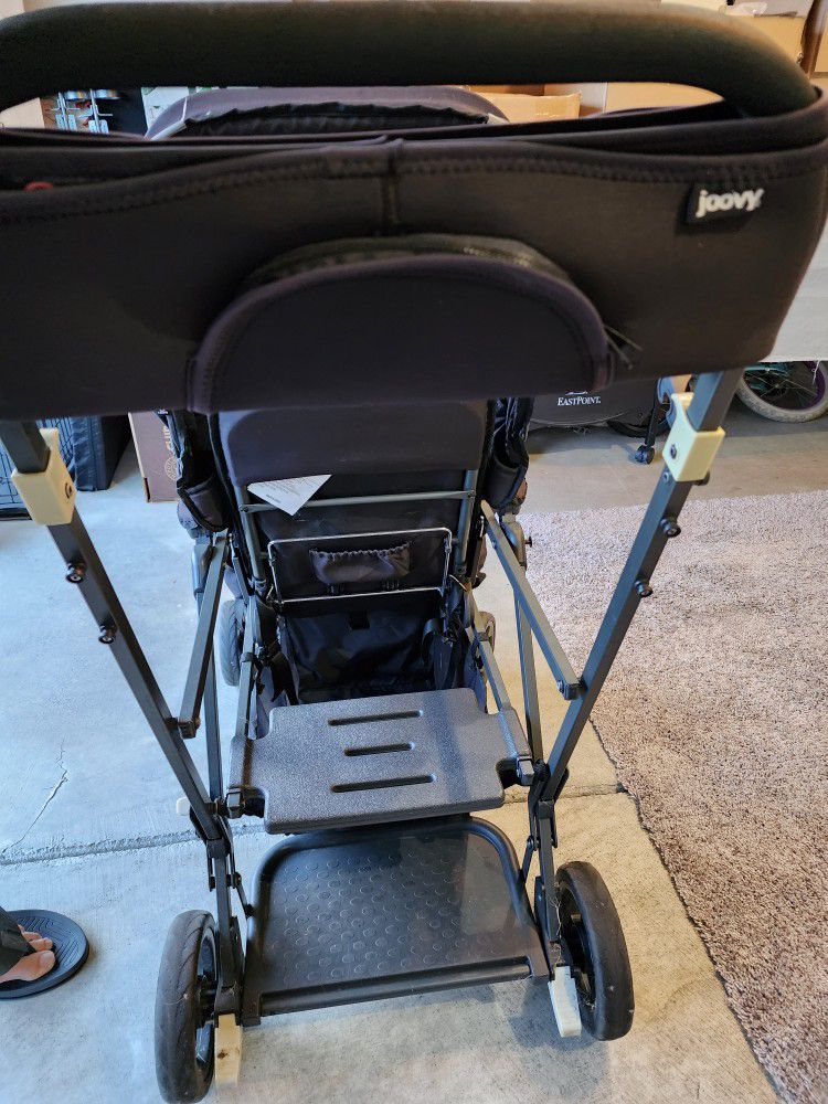 Stroller (EXCELLENT CONDITION) - Joovy Caboose Ultralight Stand-on

