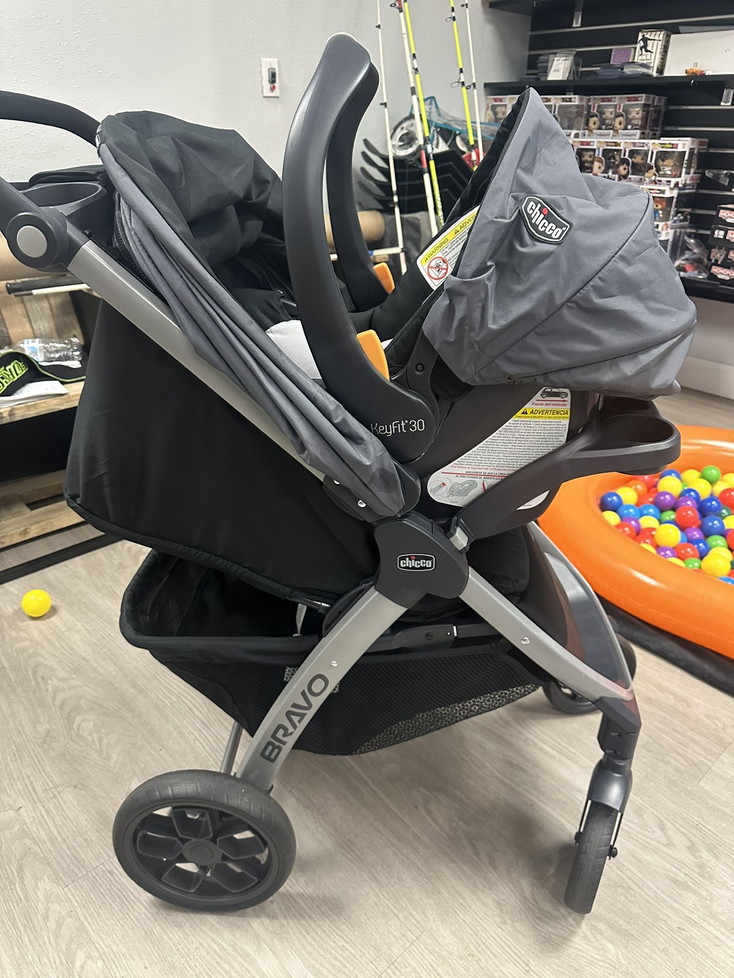 Chicco Bravo in Trio Travel System, Quick Fold Stroller with