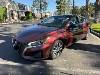 2025 Nissan Altima
