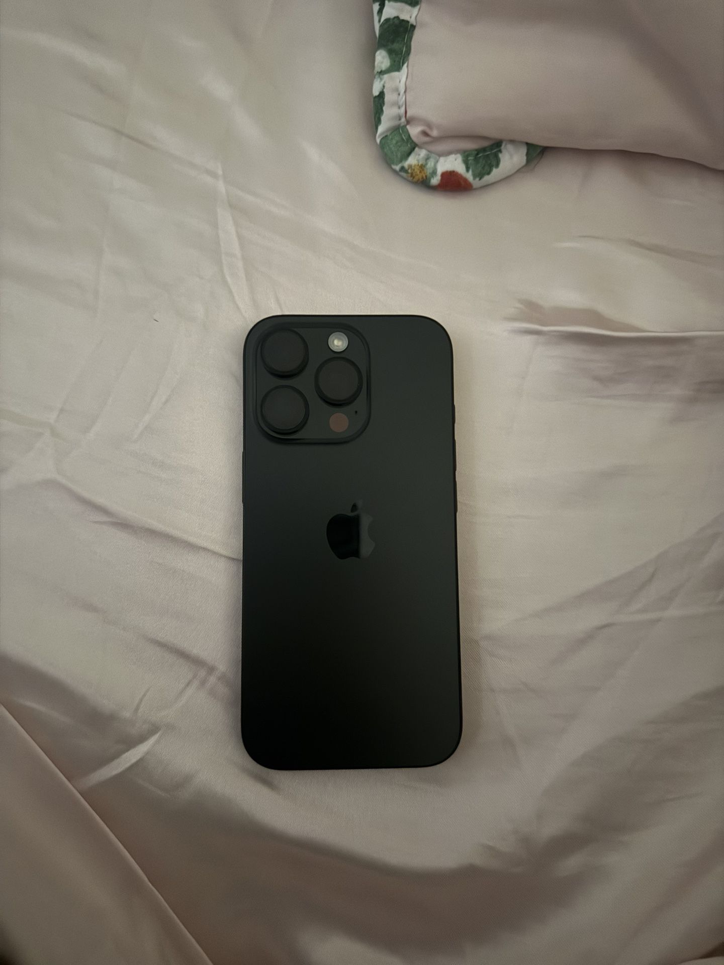 iPhone 16 Pro