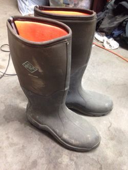 Used muck hotsell boots for sale