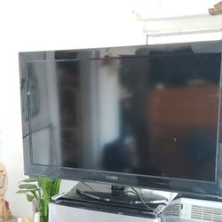 TV  Marca Coby Con Su Control 