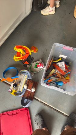 Hot wheels sets Mario