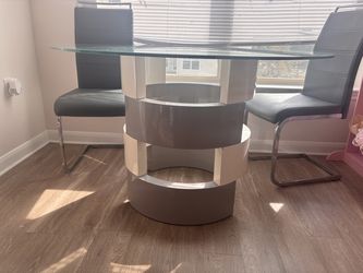 Kitchen table
