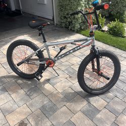 Mongoose Index 2.0 Bike