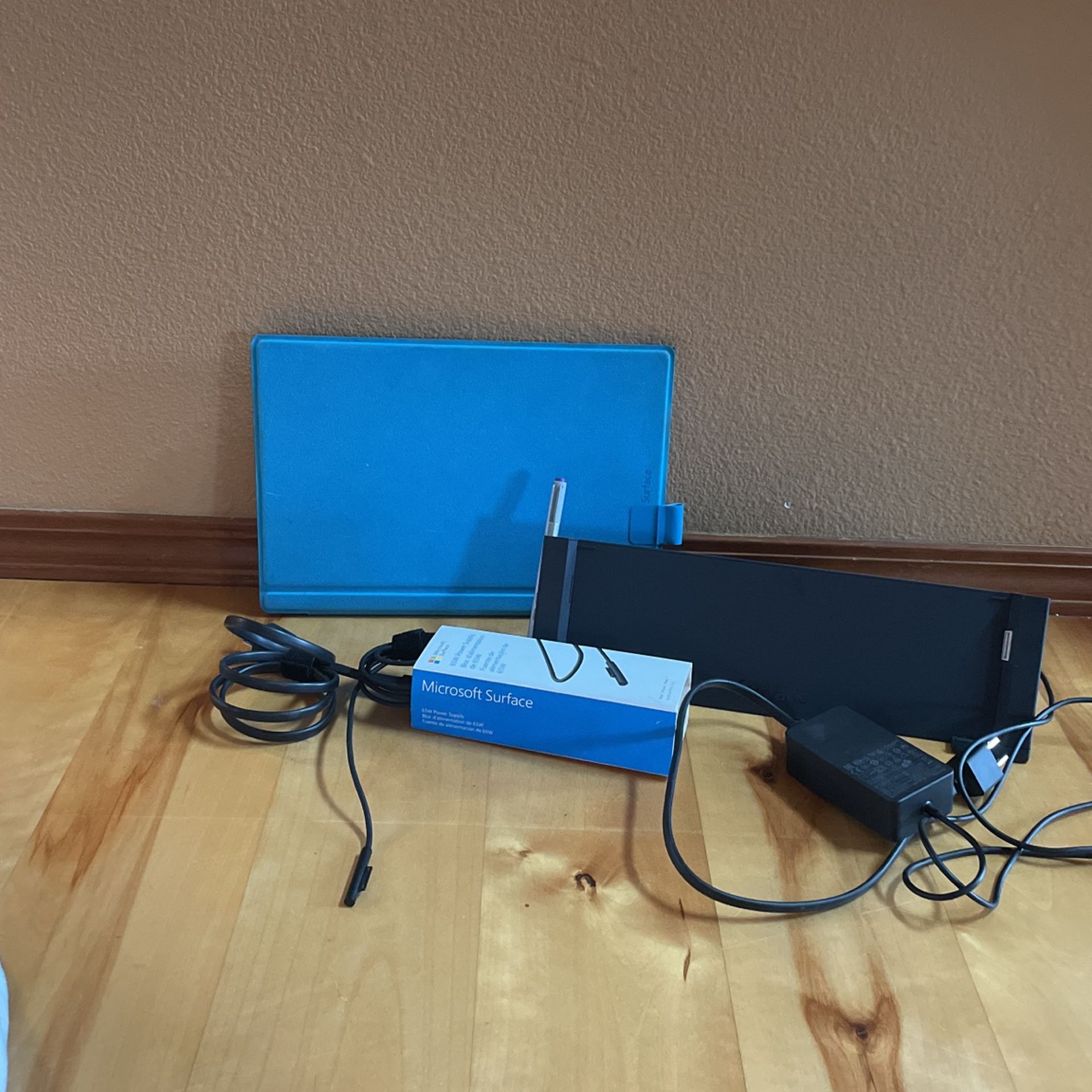 Surface Pro 3, Docking Station, Power Supplies