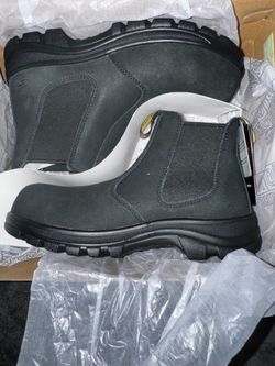 Women’s size 8.5 Skechers work shoes with steel toe
