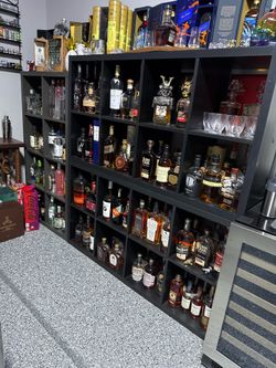 cube shelves 8 spots in each total of 4 see pricing in ad