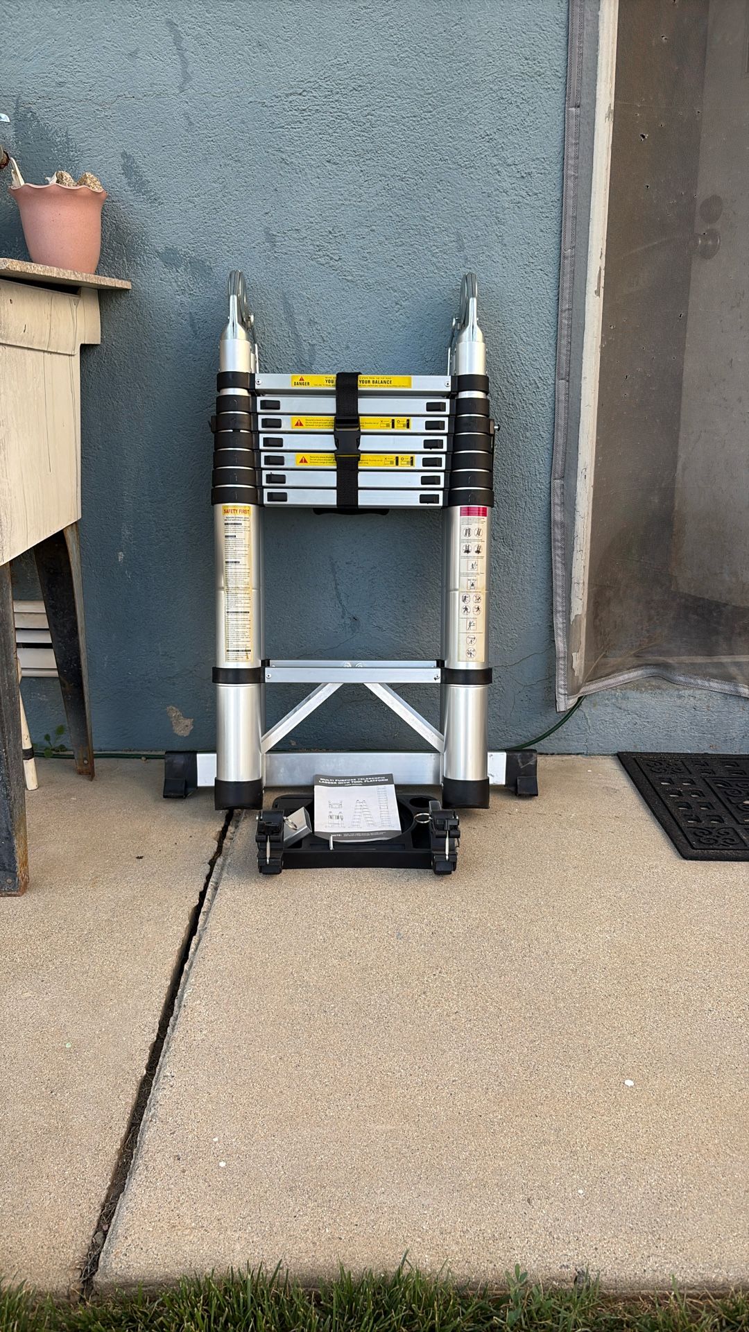 Multi Purpose Telescopic Ladder