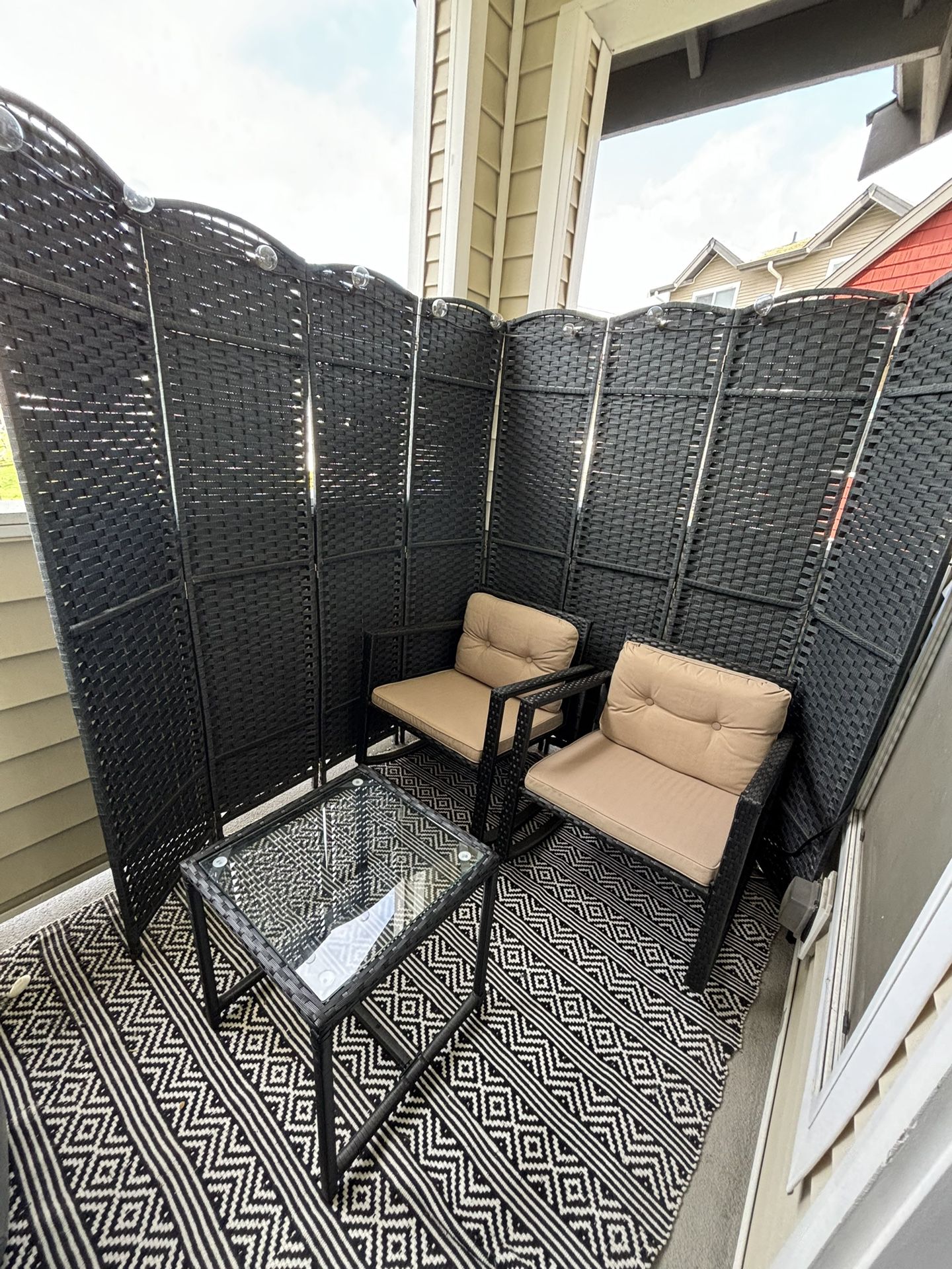 Patio Furniture - Privacy Panel Included 