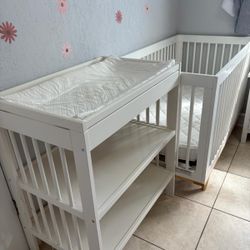Barely used crib in good condition, New Mattress white with changing table 