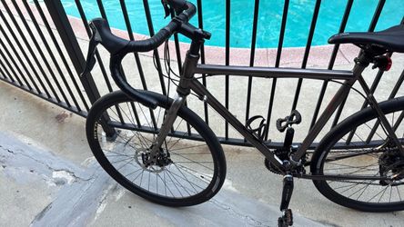 Black Road/Gravel Bike with Disc Brakes