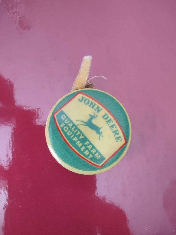 JOHN DEERE CELLULOID TAPE MEASURE QUALITY FARM EQUIPMENT c1950 VINTAGE