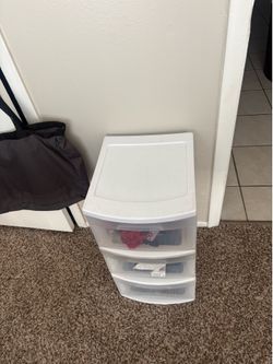 Plastic drawers
