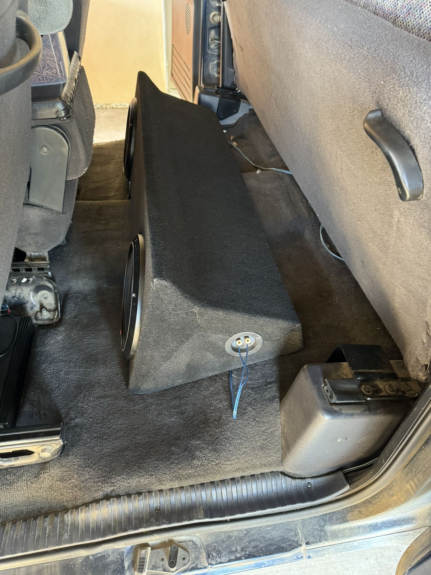 Sub Box And Subs For 1998 To 2001 Dodge Ram Quad Cab 