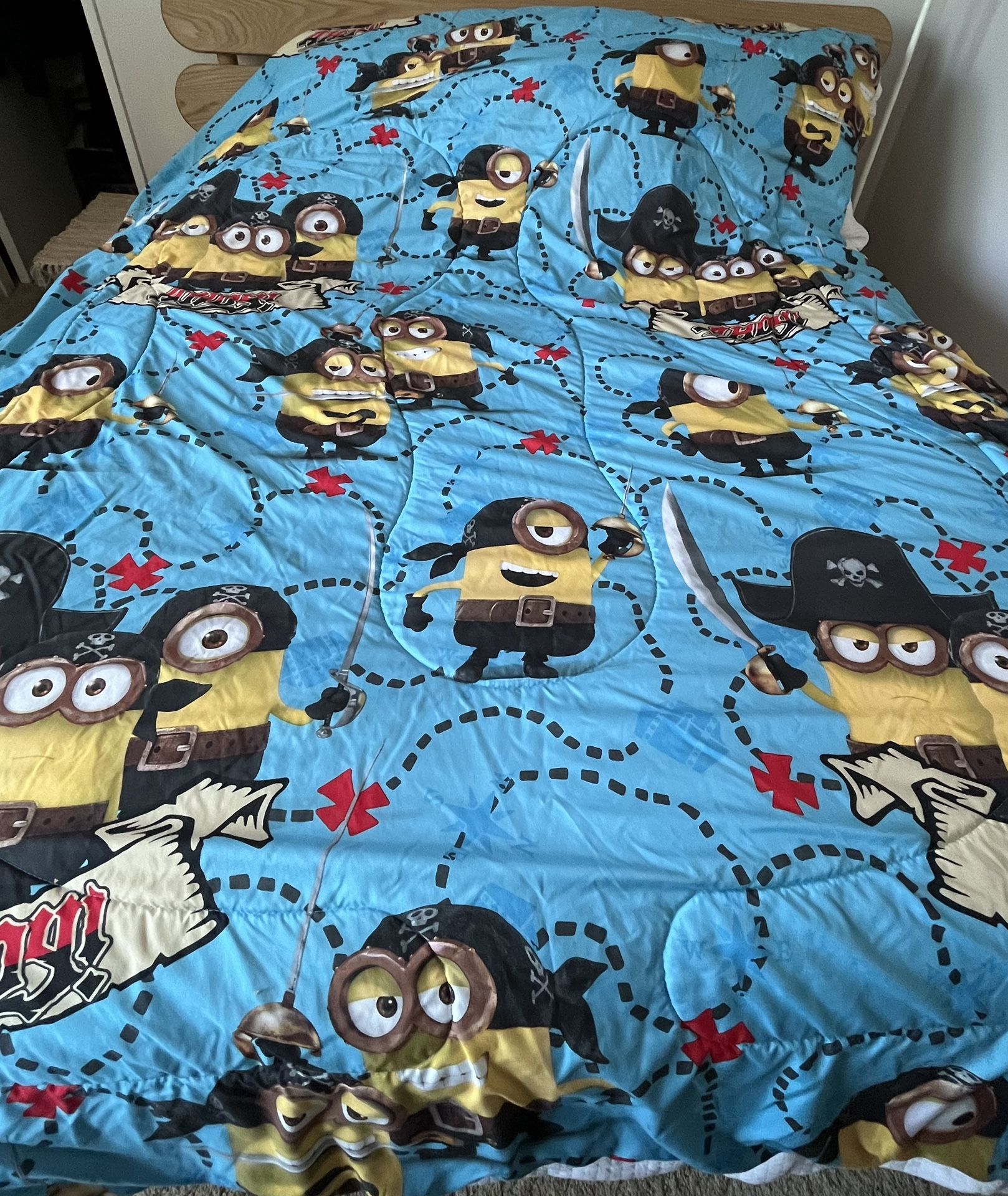 Reversible Twin Minon Bedding Set