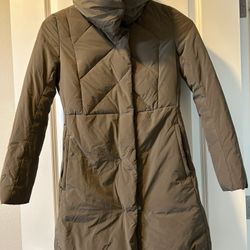 Plastic Island Puffer 