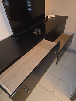 Black Twin Bedroom Set – Dresser, Bed Frame & Desk