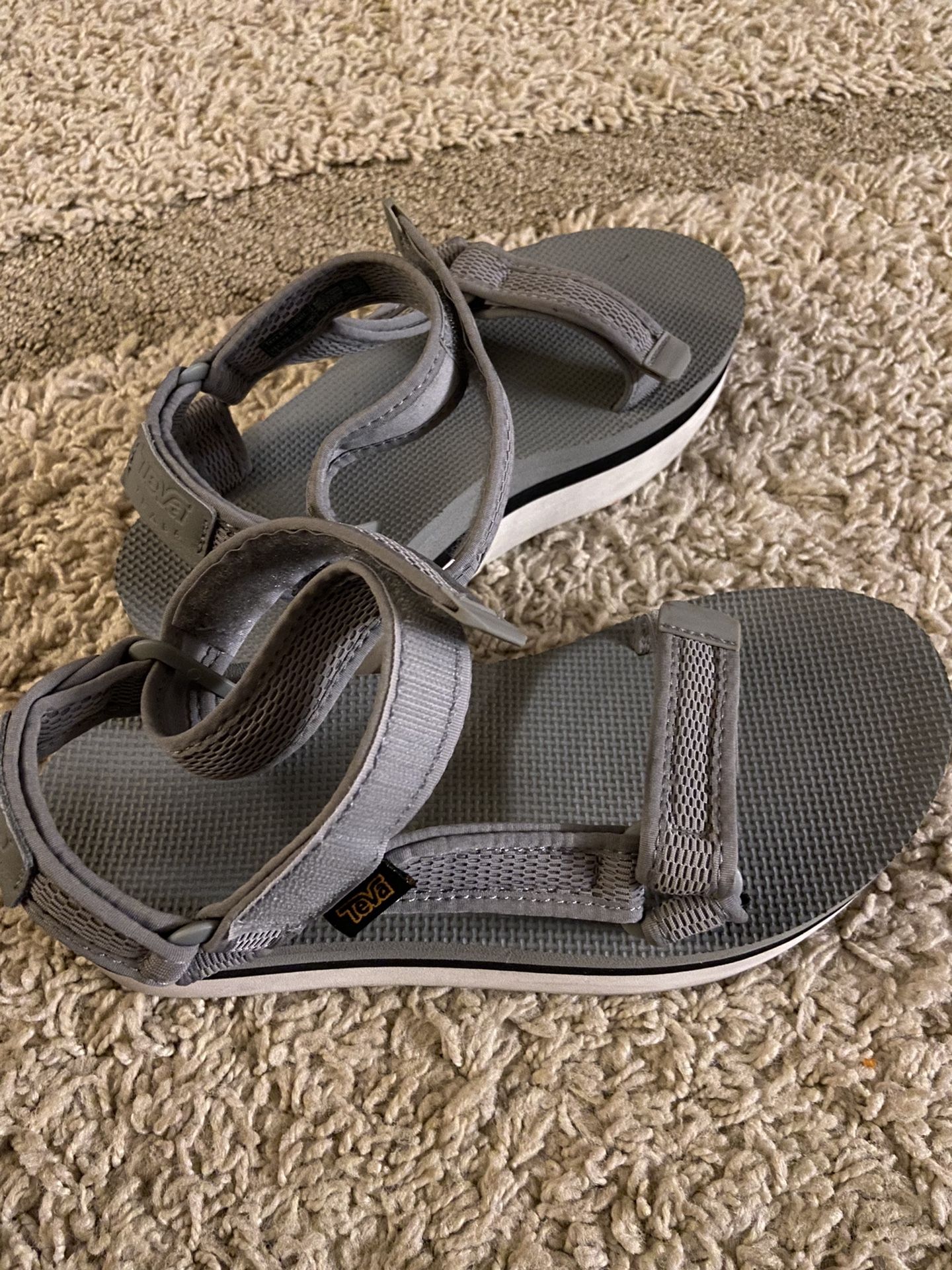 Teva Flatform Universal Mesh sandals