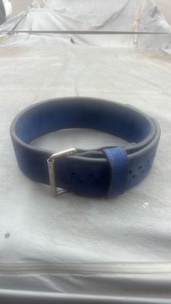 Weightlifting belt