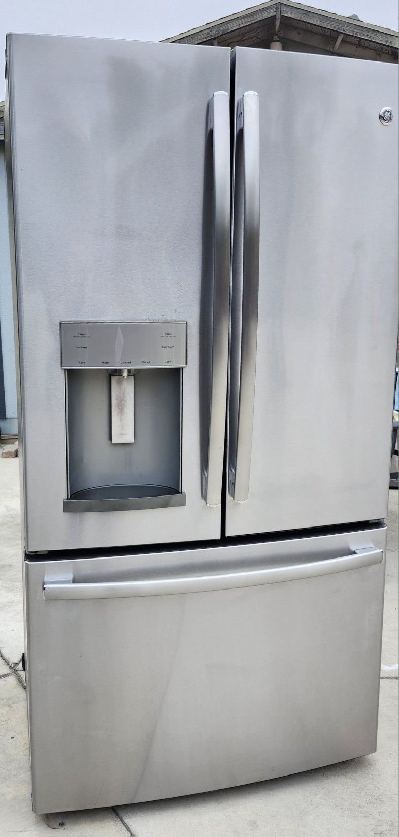 GE COUNTER DEPTH FRENCH DOORS REFRIGERATOR