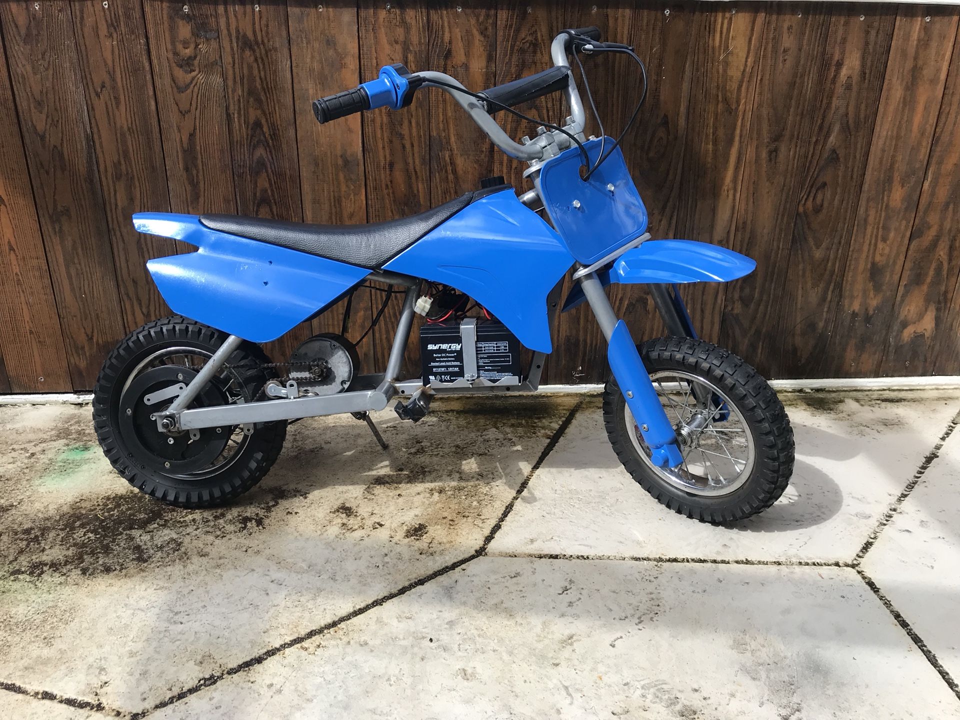 Razor mx350 (kids electric dirt bike)