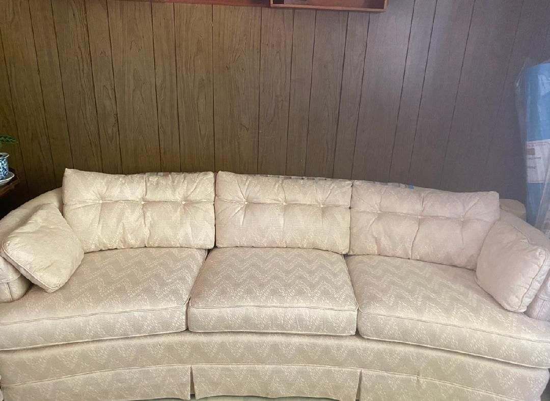 Henredon Furniture Set