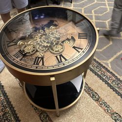 Real clock Table 