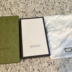 2 Gucci boxes & envelope dustbag