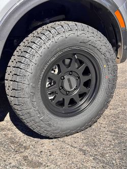 Method MR316 17x8 6x5.5 +25 Wheels Tires Ford Ranger Bronco Tacoma 4Runner Fjcruiser GX460 GX470