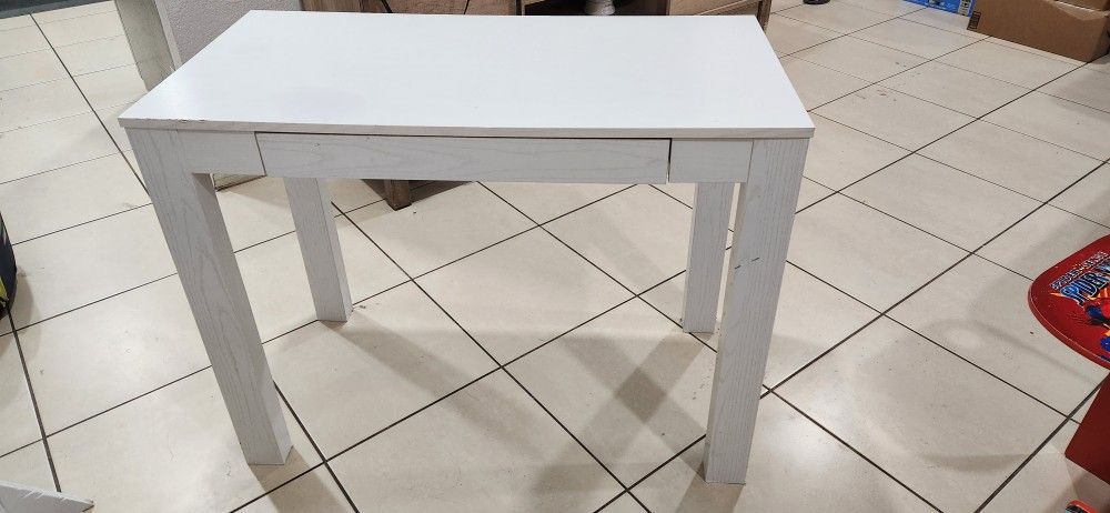 White Desk And VANITY