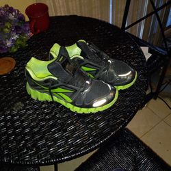 Reebok Zignano shoes men's size 10