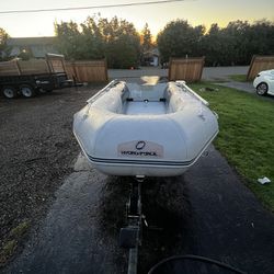 Inflatable Boat/ 15hp Engine
