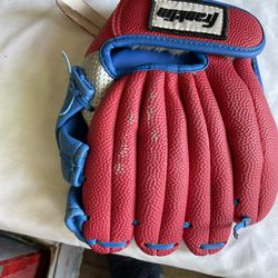Beys bowl glove 🧤 