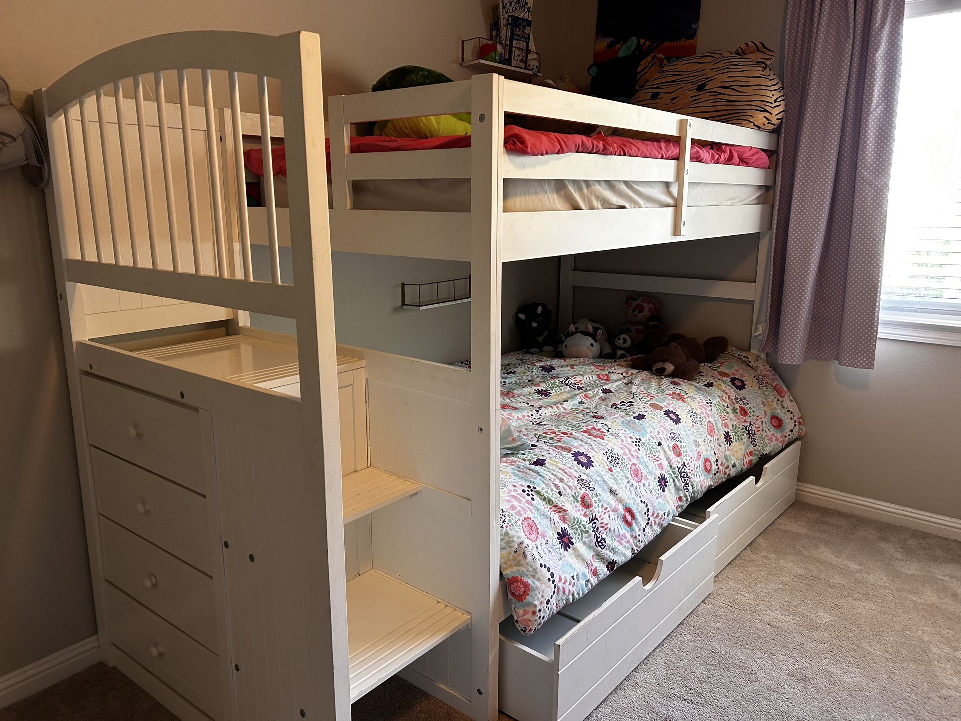 Twin Bunk Bed