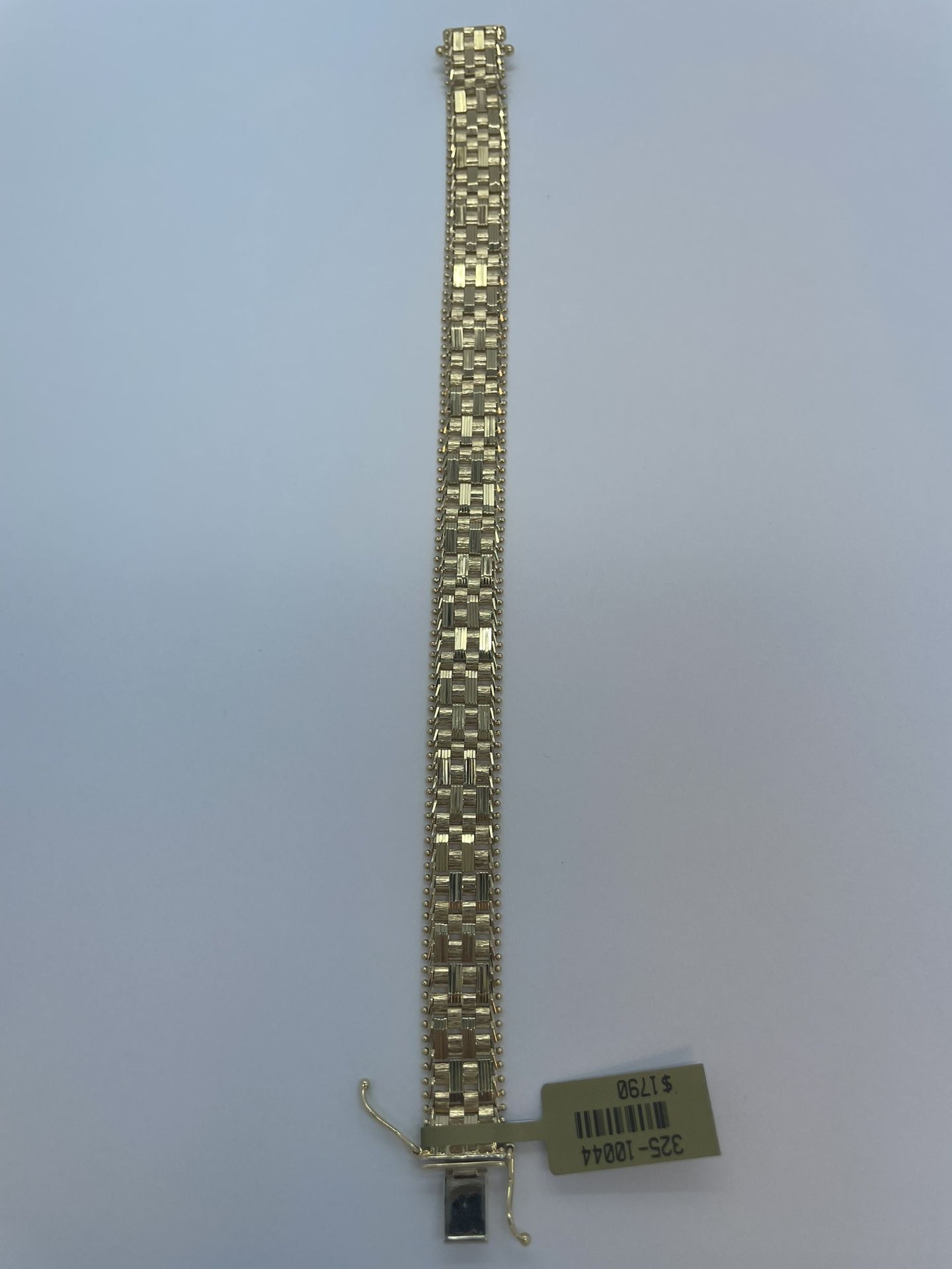 14K Gold Use. Bracelet