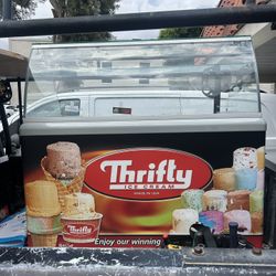 Thrifty  Ice cream Chest Showcase 