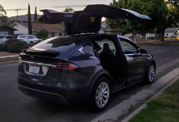 2017 Tesla Model X 75D