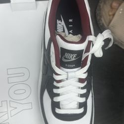 Nike Shoes size (9) New